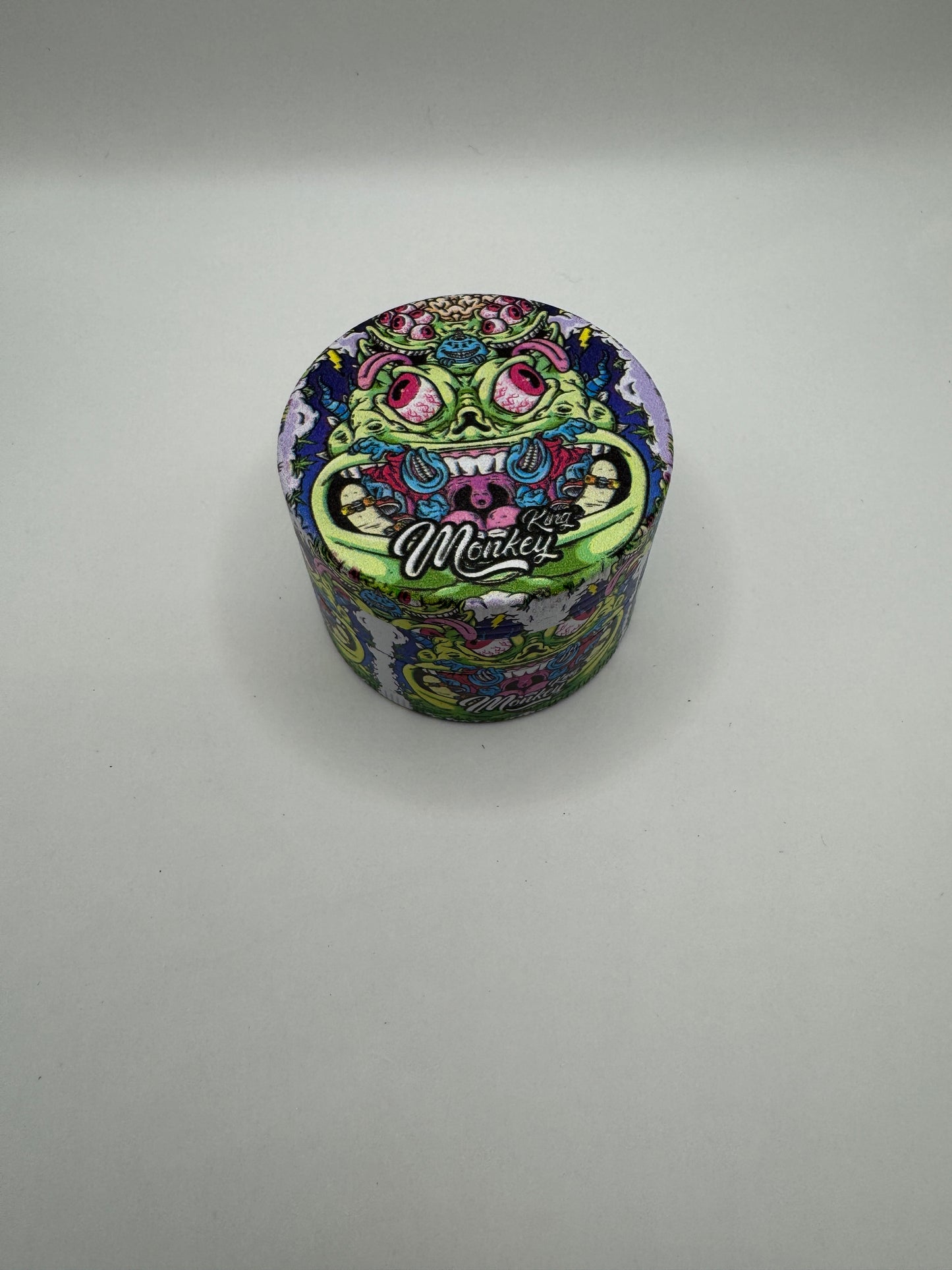 Grinder aus Metall - Monster Design